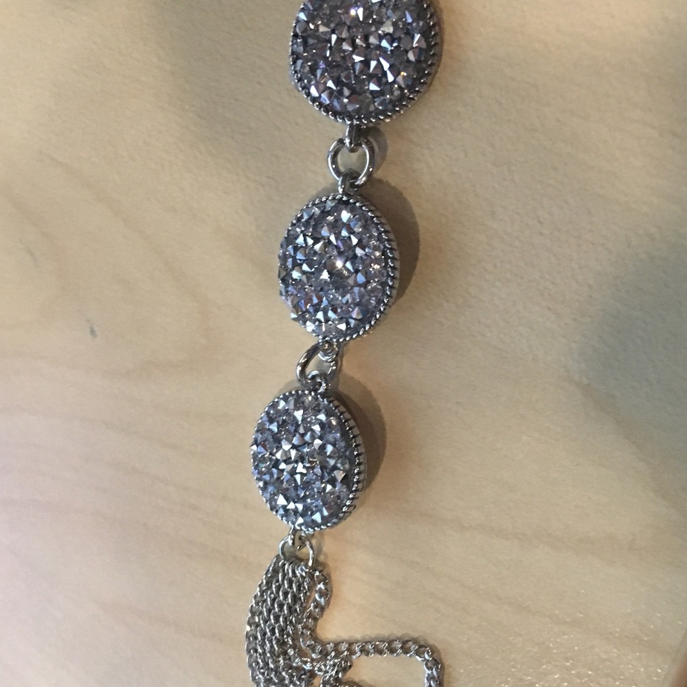 Triangle Shimmer Necklace w/Tassle earrings